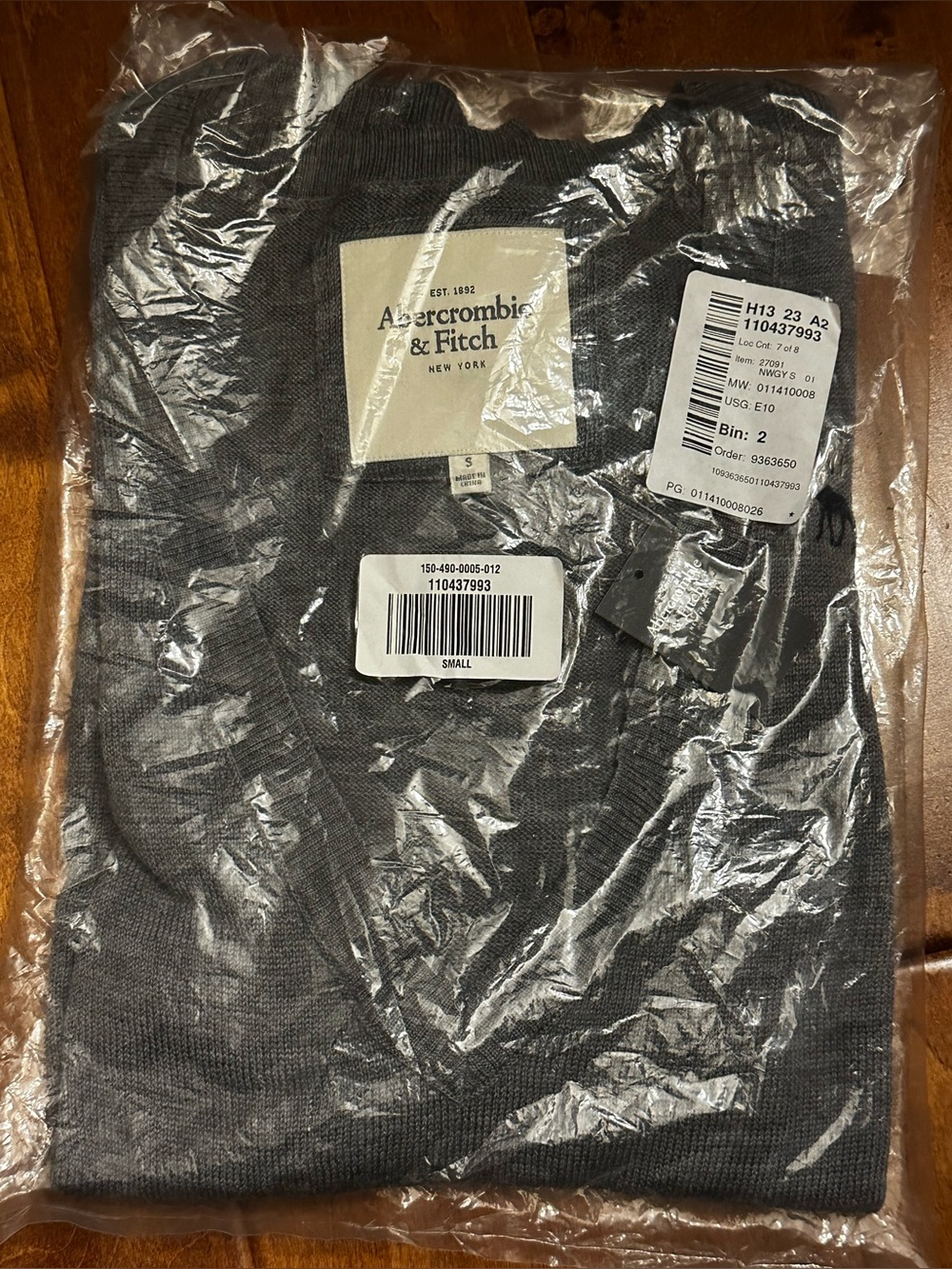 Abercrombie & Fitch Sweater - Picture 3 of 3